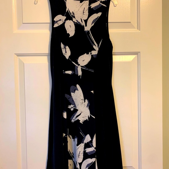 Banana Rep dress - Picture 3 of 3